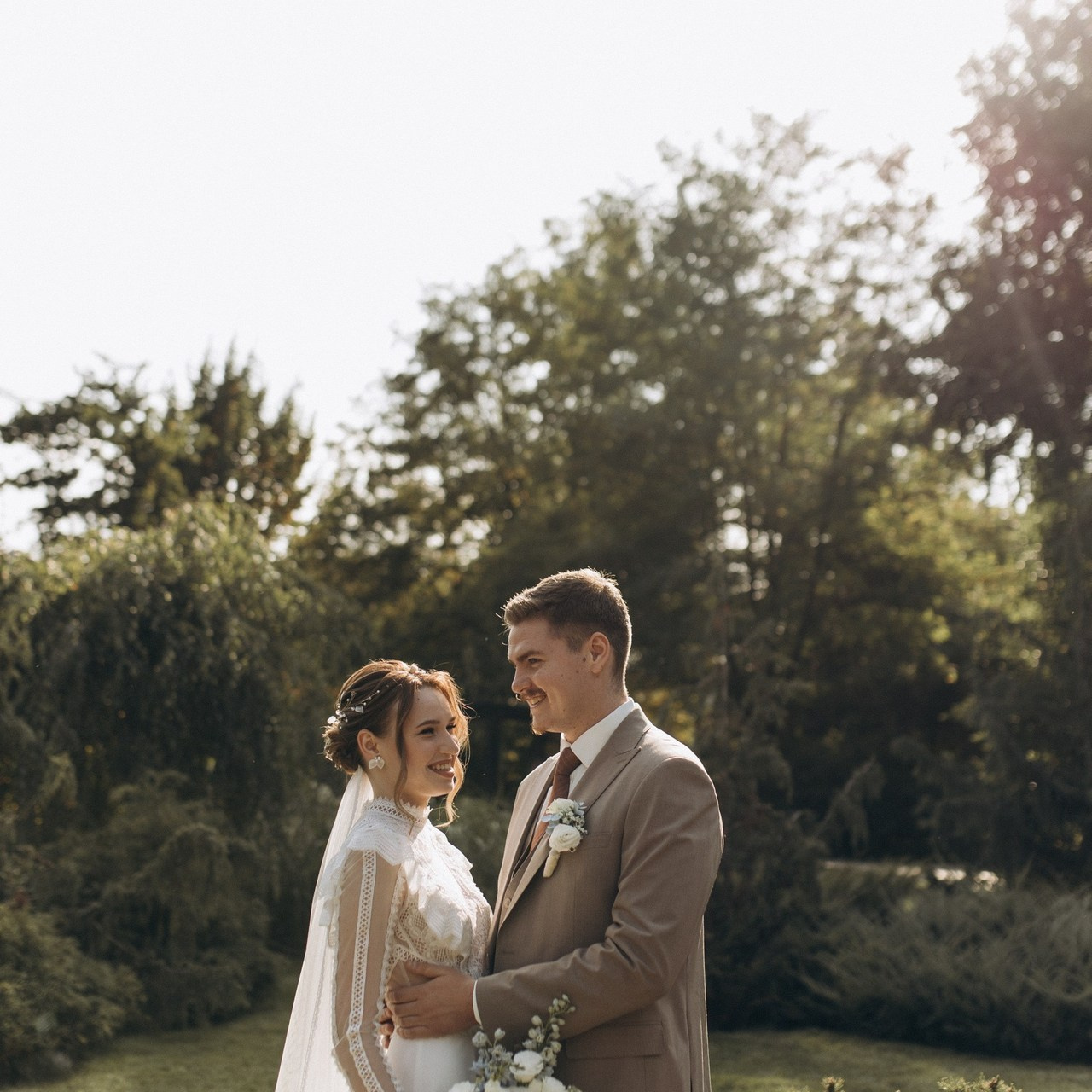 Отзывы. Свадебный и семейный фотограф в Алматы Laura Dosmann