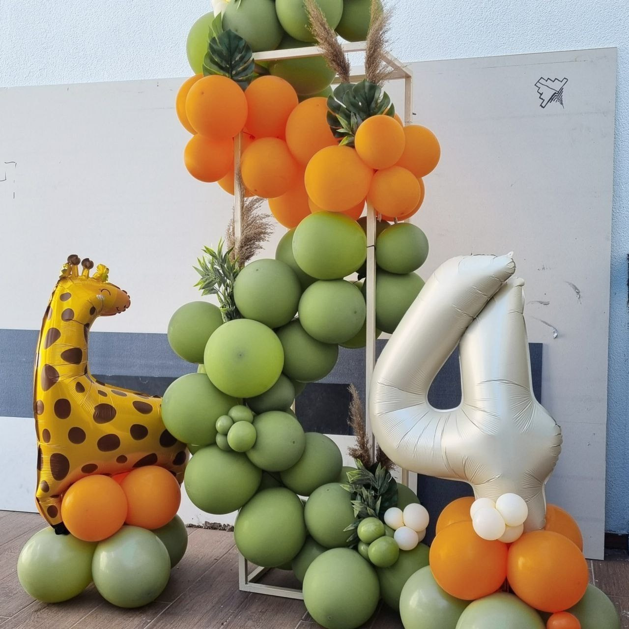Dekoracija od balona balloons decorations. Шары с гелием, фотозоны Нови Сад Белград. Balone i dekoracije od balona Novi Sad Beograd