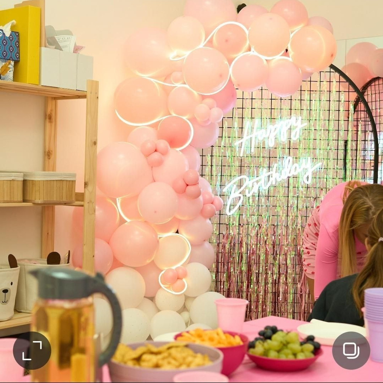 Dekoracija od balona balloons decorations. Шары с гелием, фотозоны Нови Сад Белград. Balone i dekoracije od balona Novi Sad Beograd