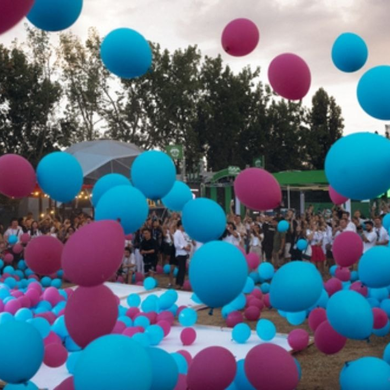 Dekoracija od balona balloons decorations. Шары с гелием, фотозоны Нови Сад Белград. Balone i dekoracije od balona Novi Sad Beograd