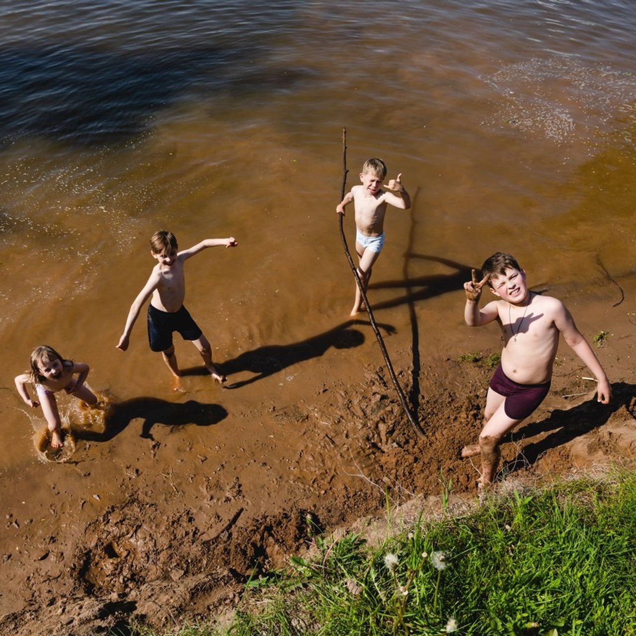 Отзывы. Сайт с красивыми фотографиями и людьми