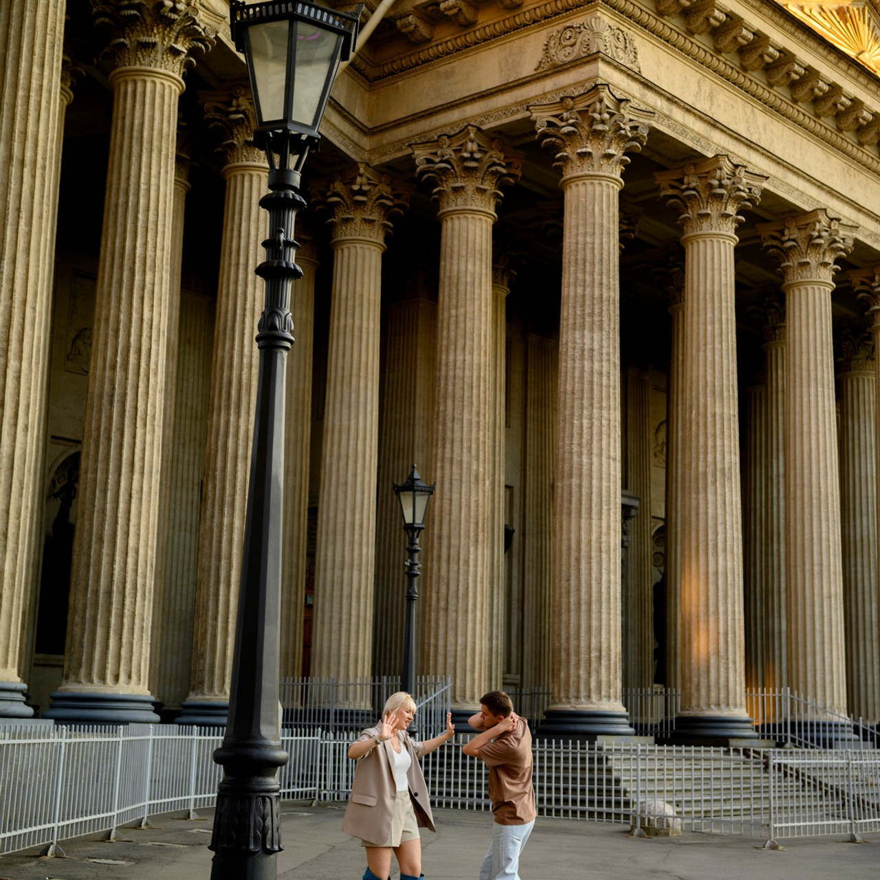 МИЛА И МАКС В ГОРОДЕ НА НЕВЕ. Фототуры, обучение, фотограф Анастасия Забелина в Крыму и Севастополе