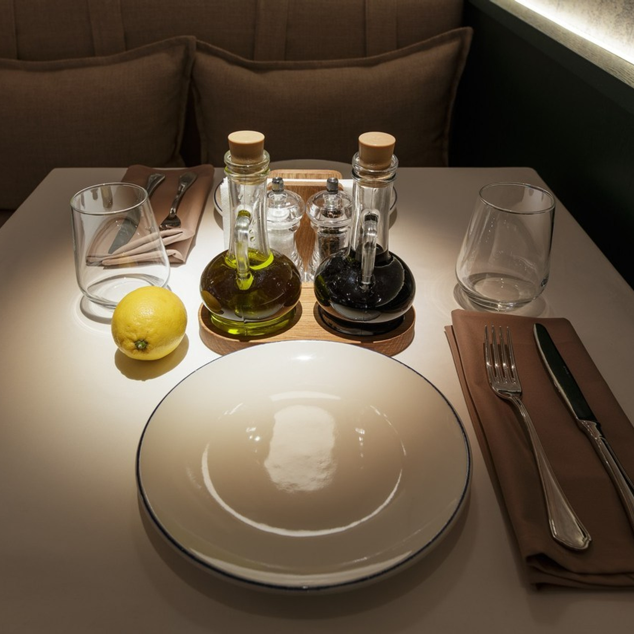 Renatphoto-Отзывы о профессиональном фотографе в Анапе. Профессиональная фотосъёмка интерьеров, предметная фотосессия еды для меню г. Анапа