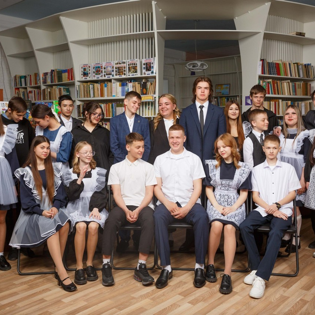 Выпускной альбом Ульяновск. SchoolBook — Выпускные альбомы| Школьный фотограф в Ульяновске