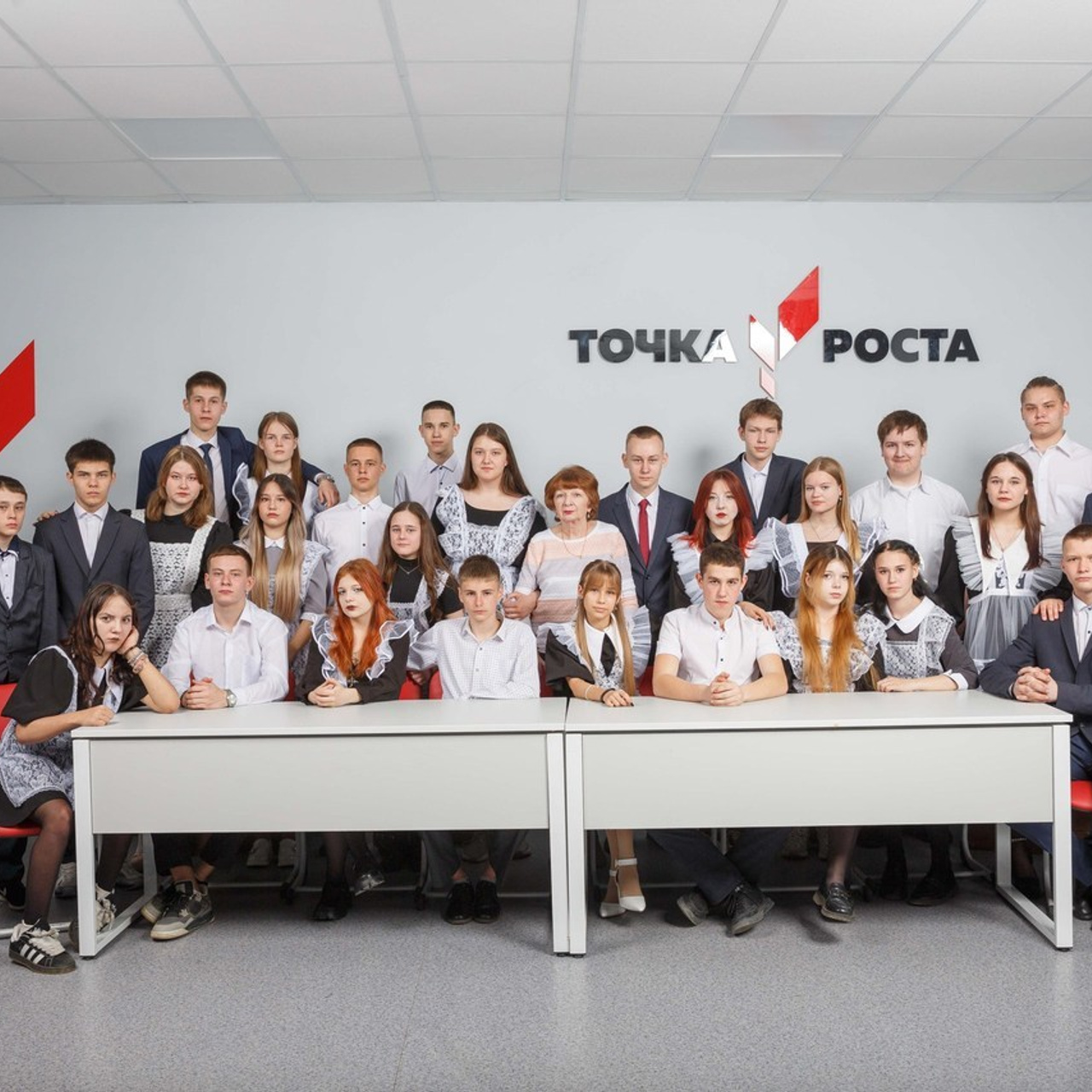 Выпускной альбом Ульяновск. SchoolBook — Выпускные альбомы| Школьный фотограф в Ульяновске