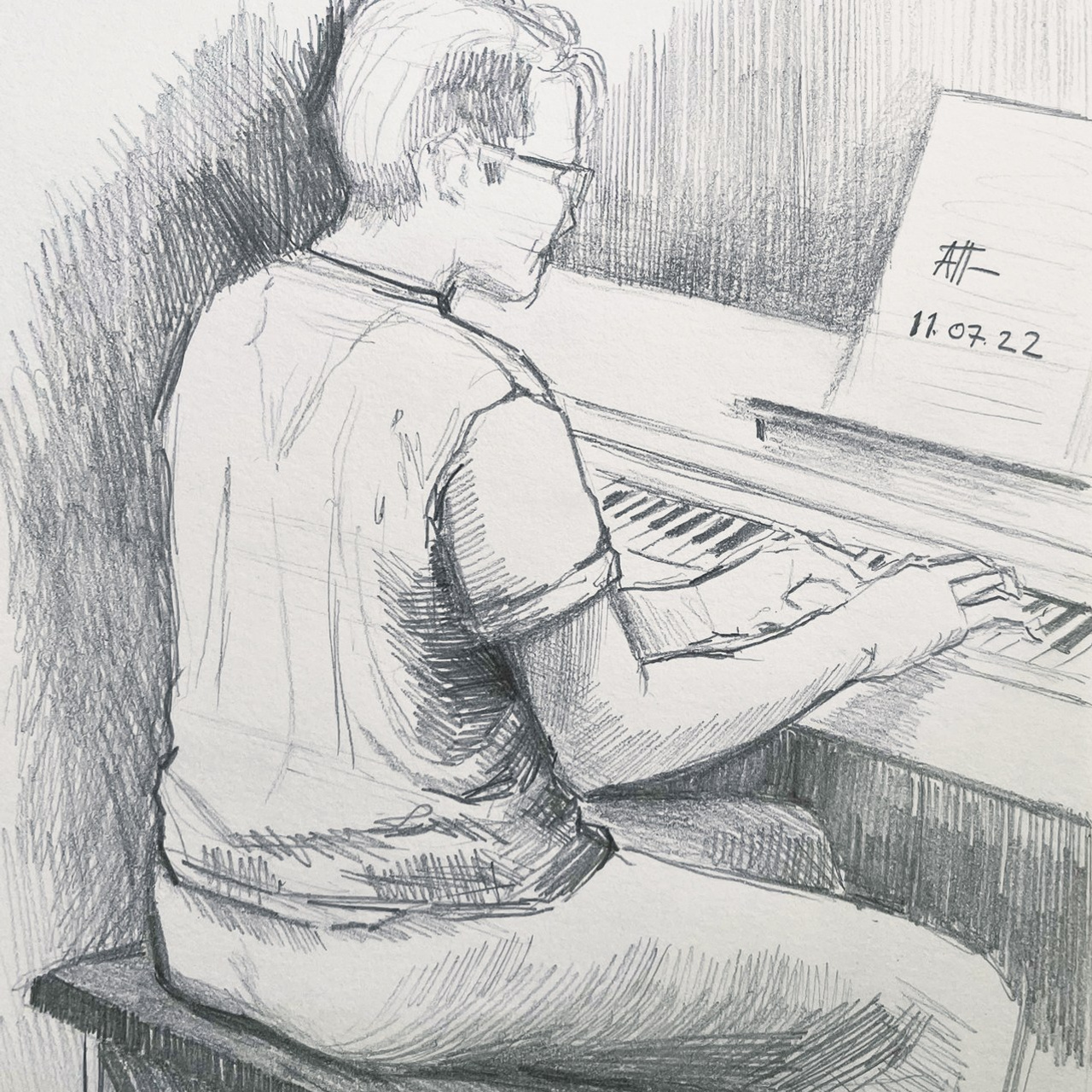 Наброски. Синий махаон