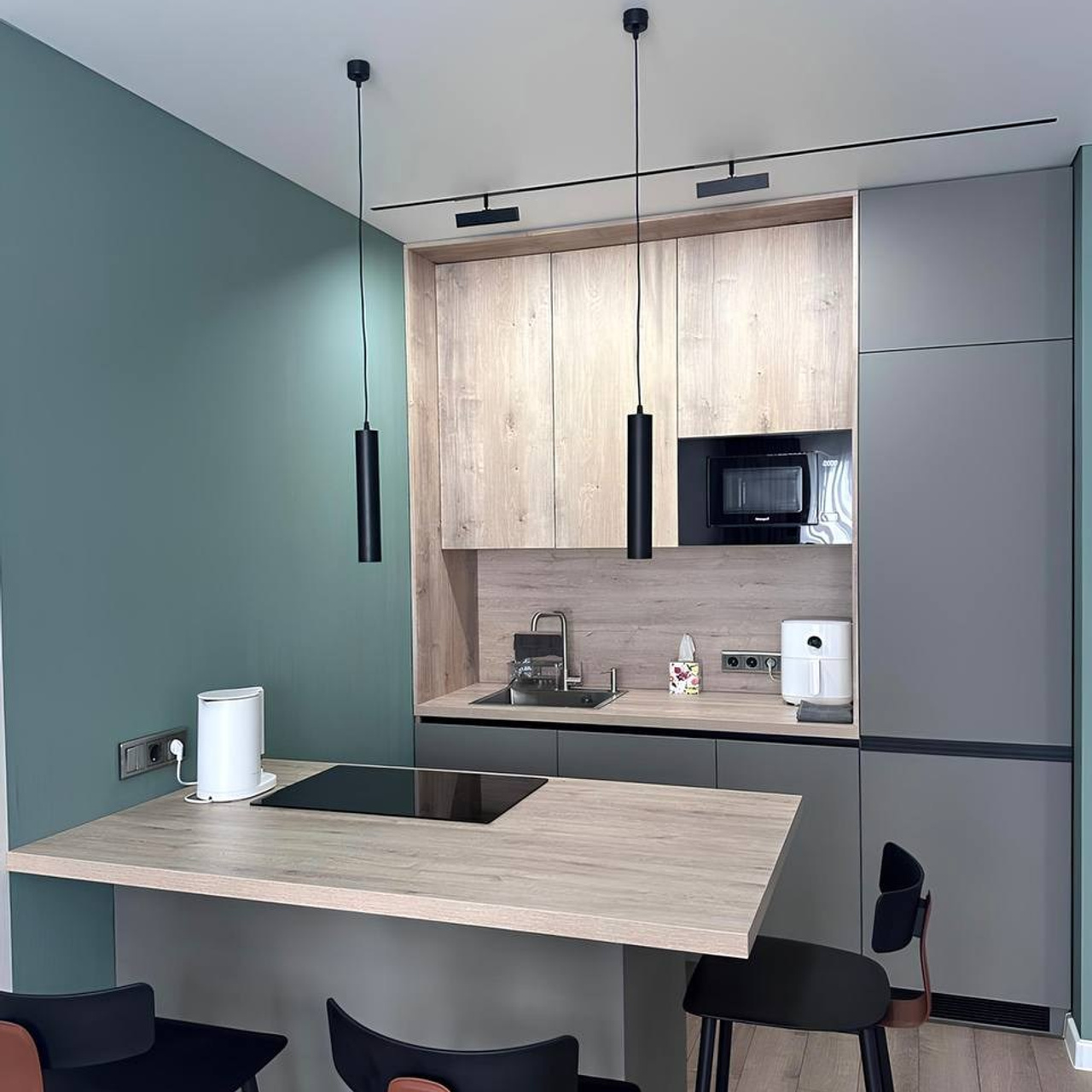 Отзывы о нас. Фурни мебель на заказ в Москве: шкафы, кухни, рабочие зоны, прихожие