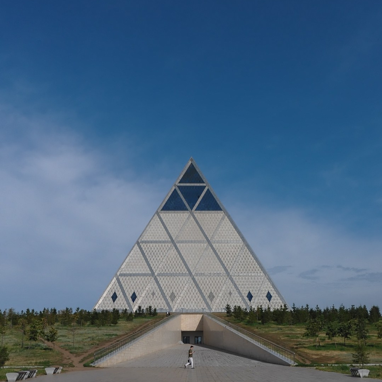 Fujifilm X-Half: Полный обзор самой странной камеры для соцсетей. Стоит ли покупать?