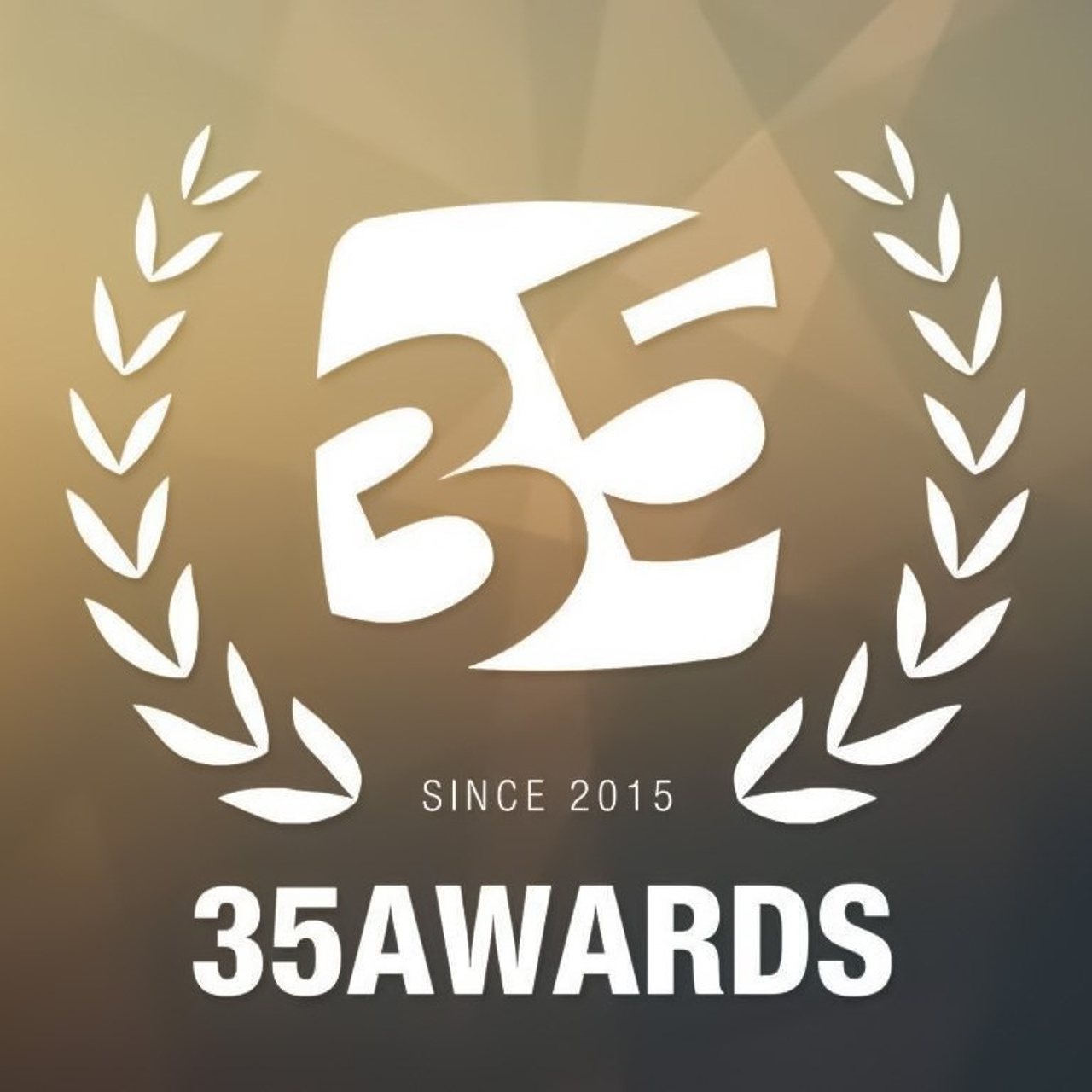 Фотопремия 35AWARDS