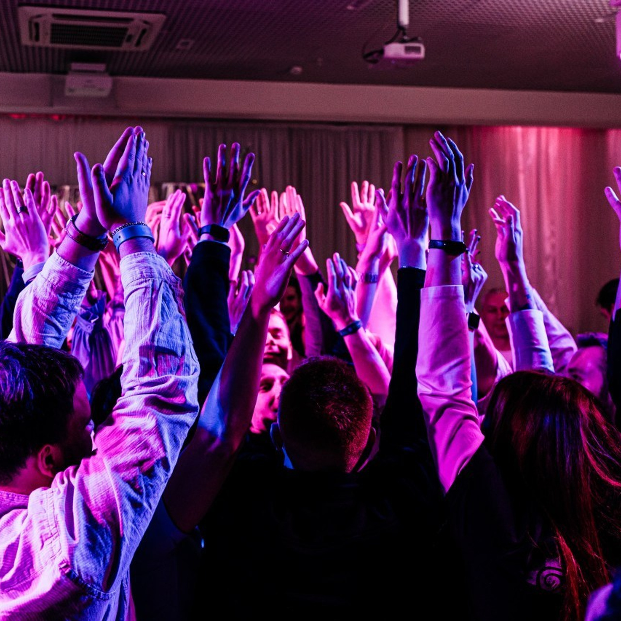 Отзывы. Профессиональный фотограф в Кирове Антон Суслов