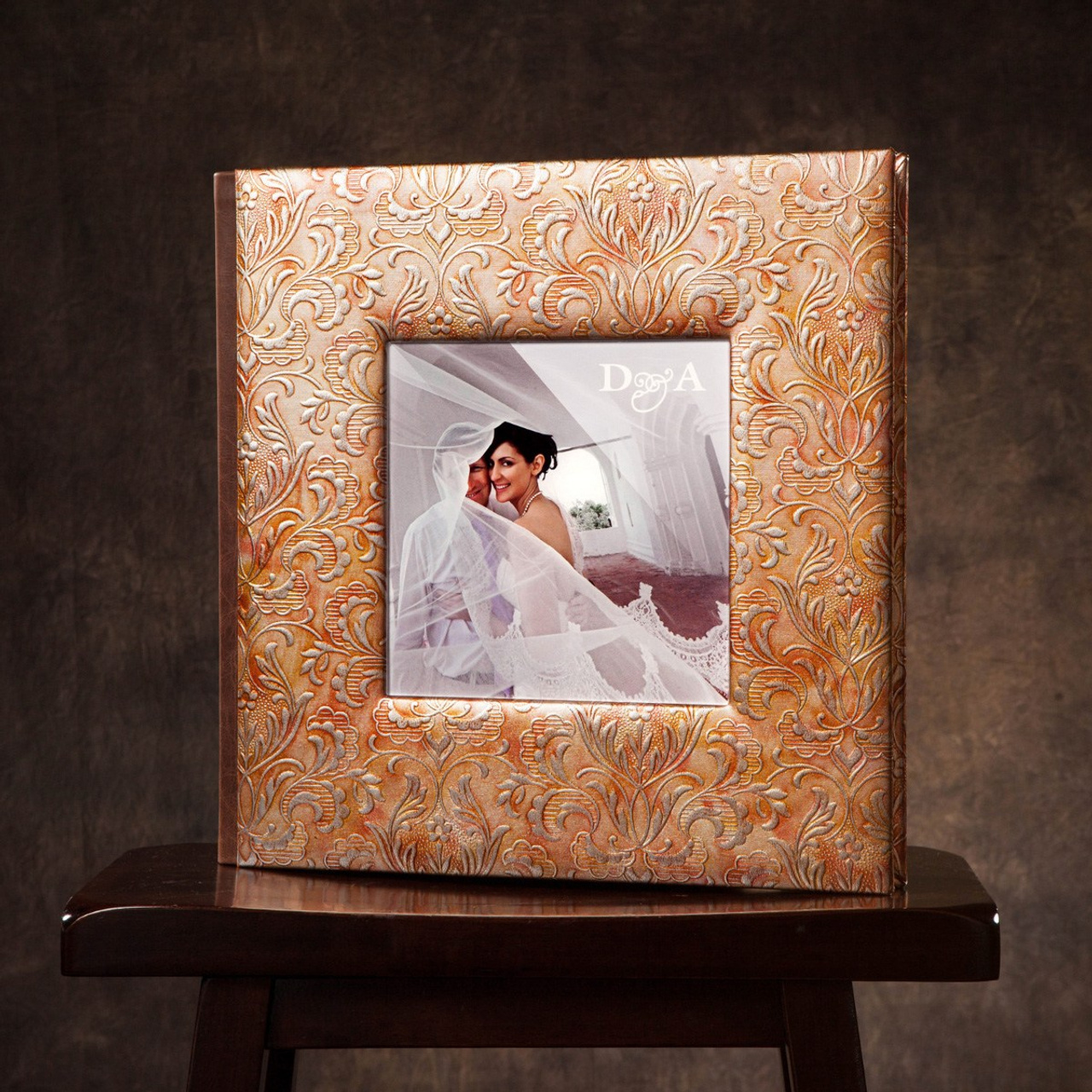 Фотокниги СТАНДАРТ (Экокожа, ткань) от 15т. Фото- и видеосъёмка крещения и венчания. Фотограф на крещение Москва