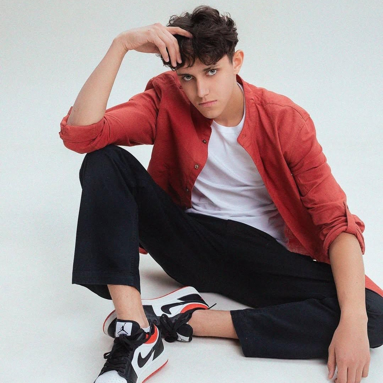 Станция Альбомная — современные выпускные альбомы