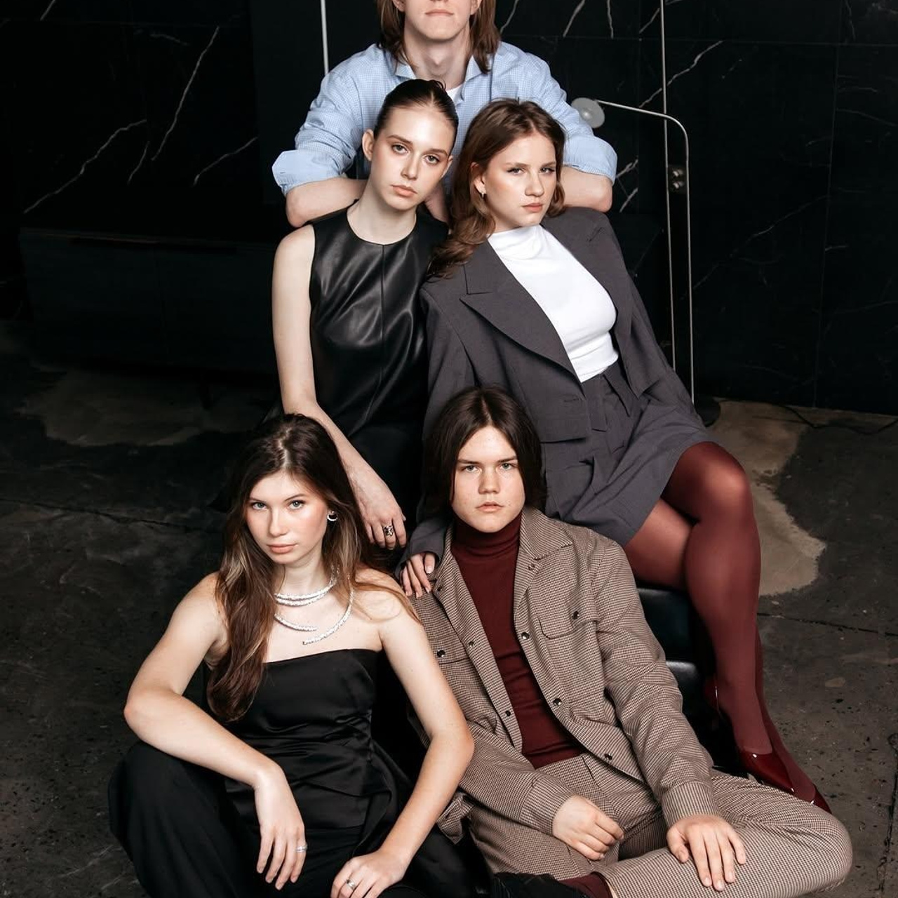 Станция Альбомная — современные выпускные альбомы