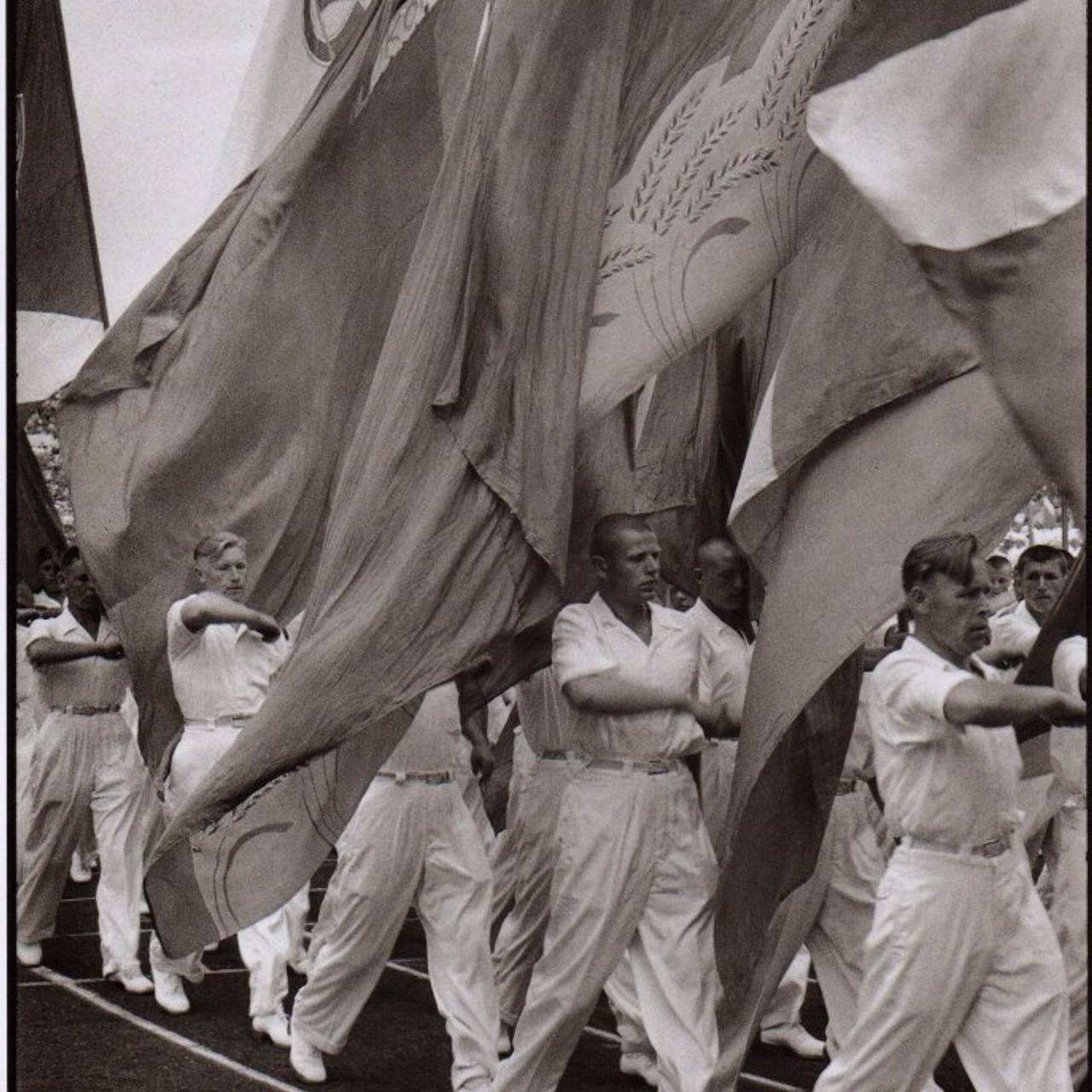Анри Картье-Брессон — биография и альбомы известного фотографа. ТУРМАЛИН ТАНЯ ЖЕНСКИЙ ФОТОГРАФ В МОСКВЕ