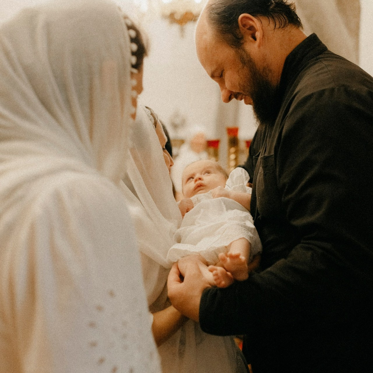 Reviews. Polina Sobol — family & documentary photographer in Bern. Outdoor & urban photo sessions for families, kids and couples