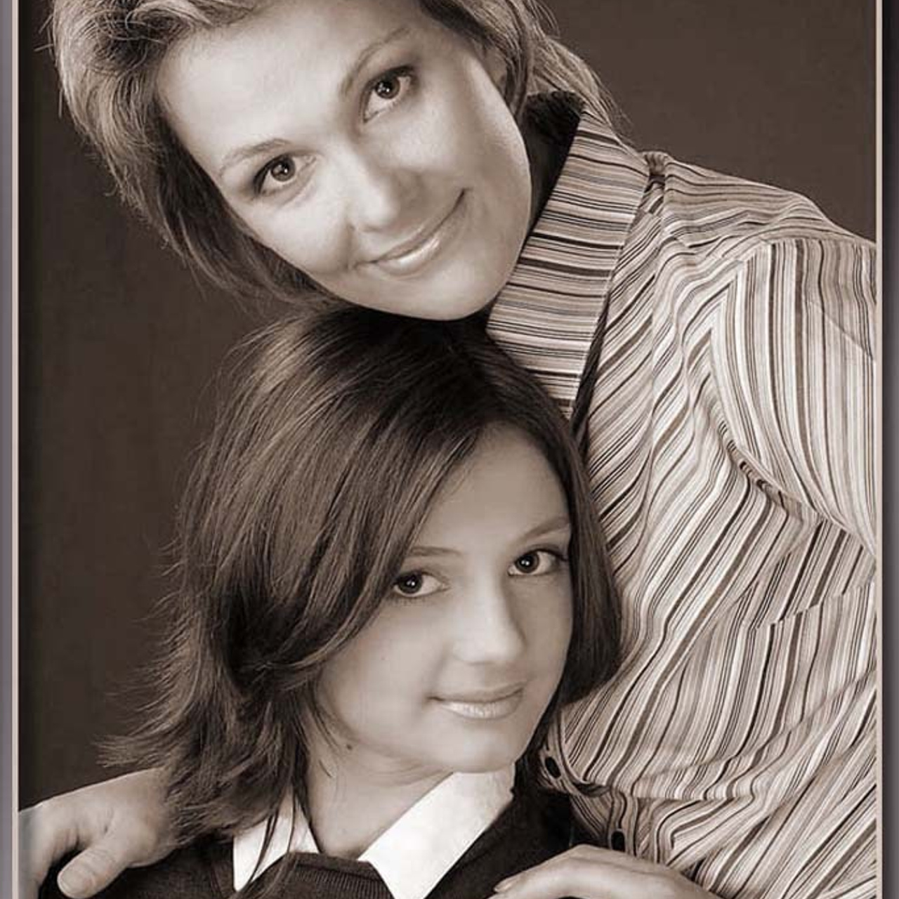 Студийная съемка Мама и дочь