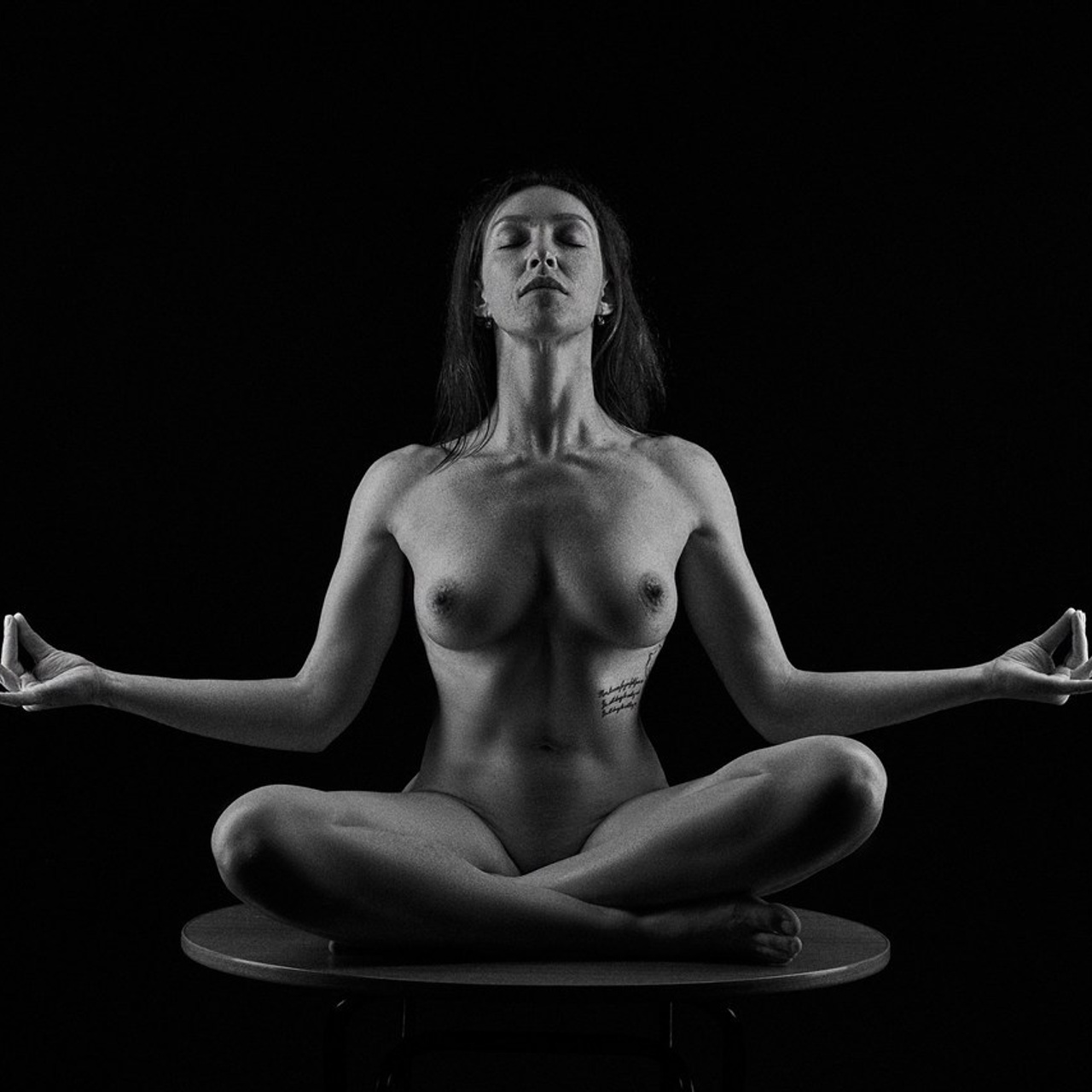 Отзывы на фотографа Алексей Кудряшов. Ню фотограф в городе Владивосток Алексей Кудряшов