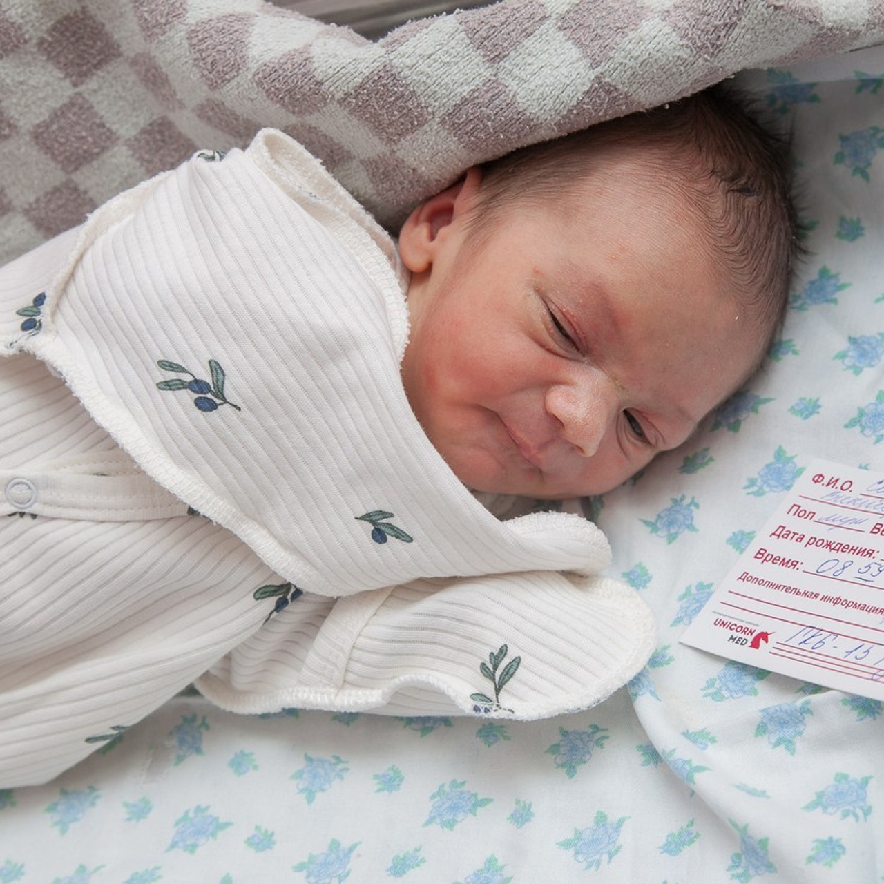 Отзывы. Фотосъемка выписки из роддома в Москве, заказать фотографа на выписку ньюборн съемка в роддоме newborn фотограф в Юдино