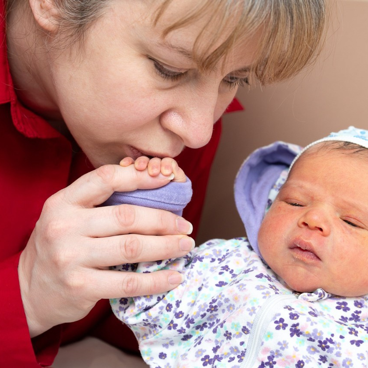 Отзывы. Фотосъемка выписки из роддома в Москве, заказать фотографа на выписку ньюборн съемка в роддоме newborn фотограф в Юдино