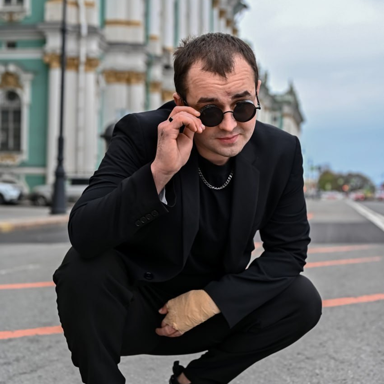 Нева, Дворцова площадь. Атланты. Эрмитаж