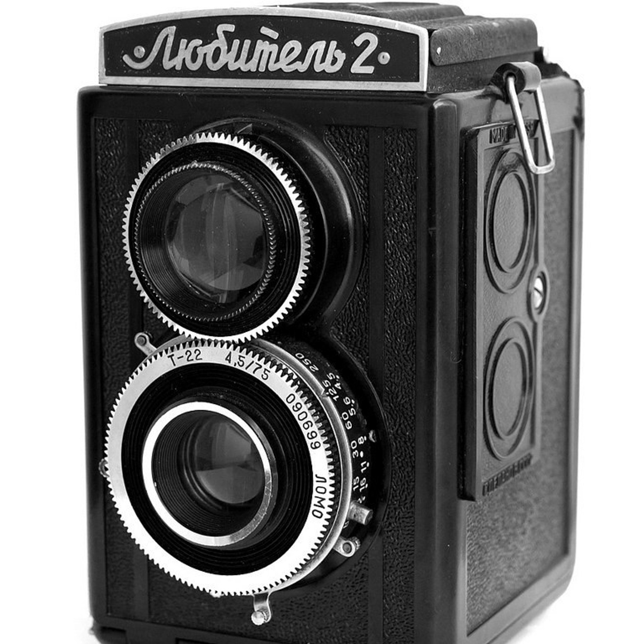 Любитель 2, фотоаппарат зеркальный среднеформатный двухобъективный, СССР (ЛОМО), объектив Триплет «Т-22»  75 мм f/4,5
