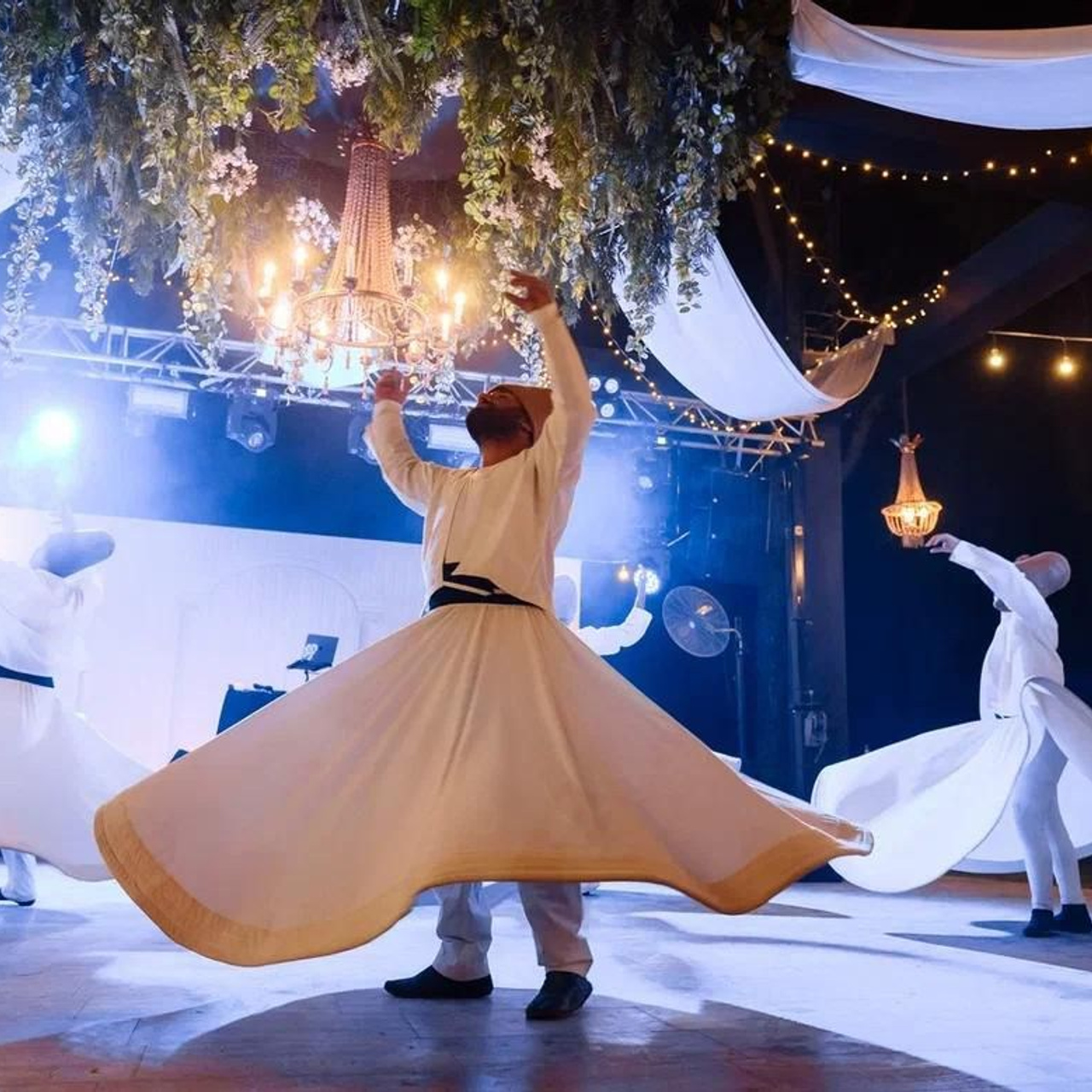 — День рождение на частной вилле