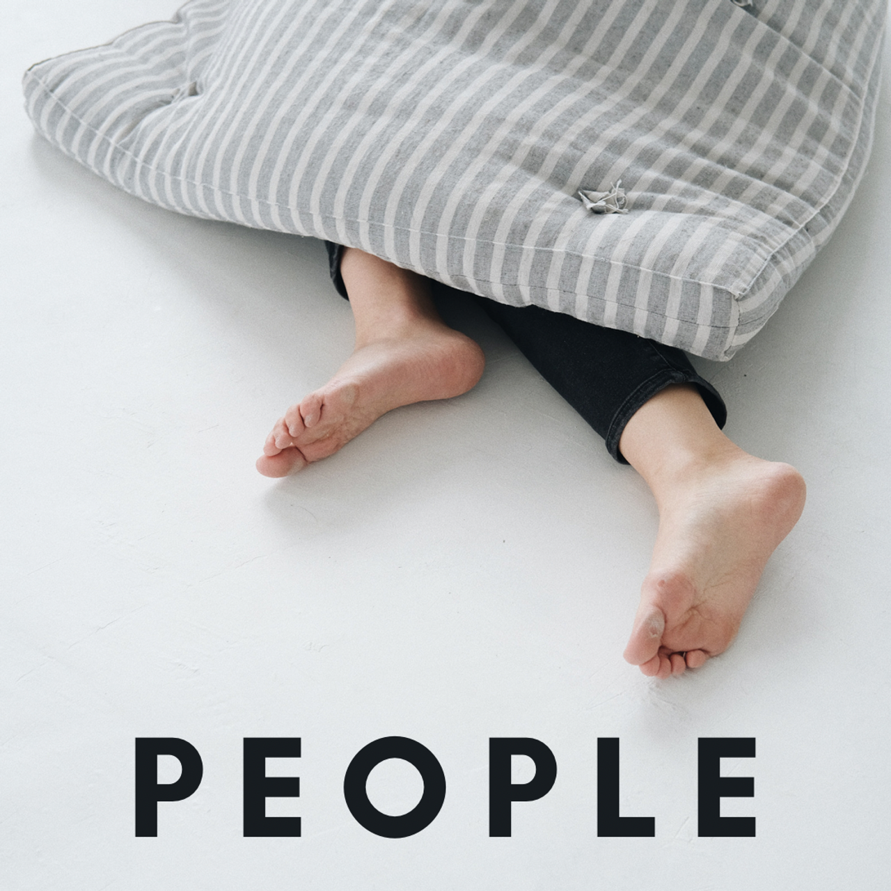 PEOPLE. ЛИЛИЯ