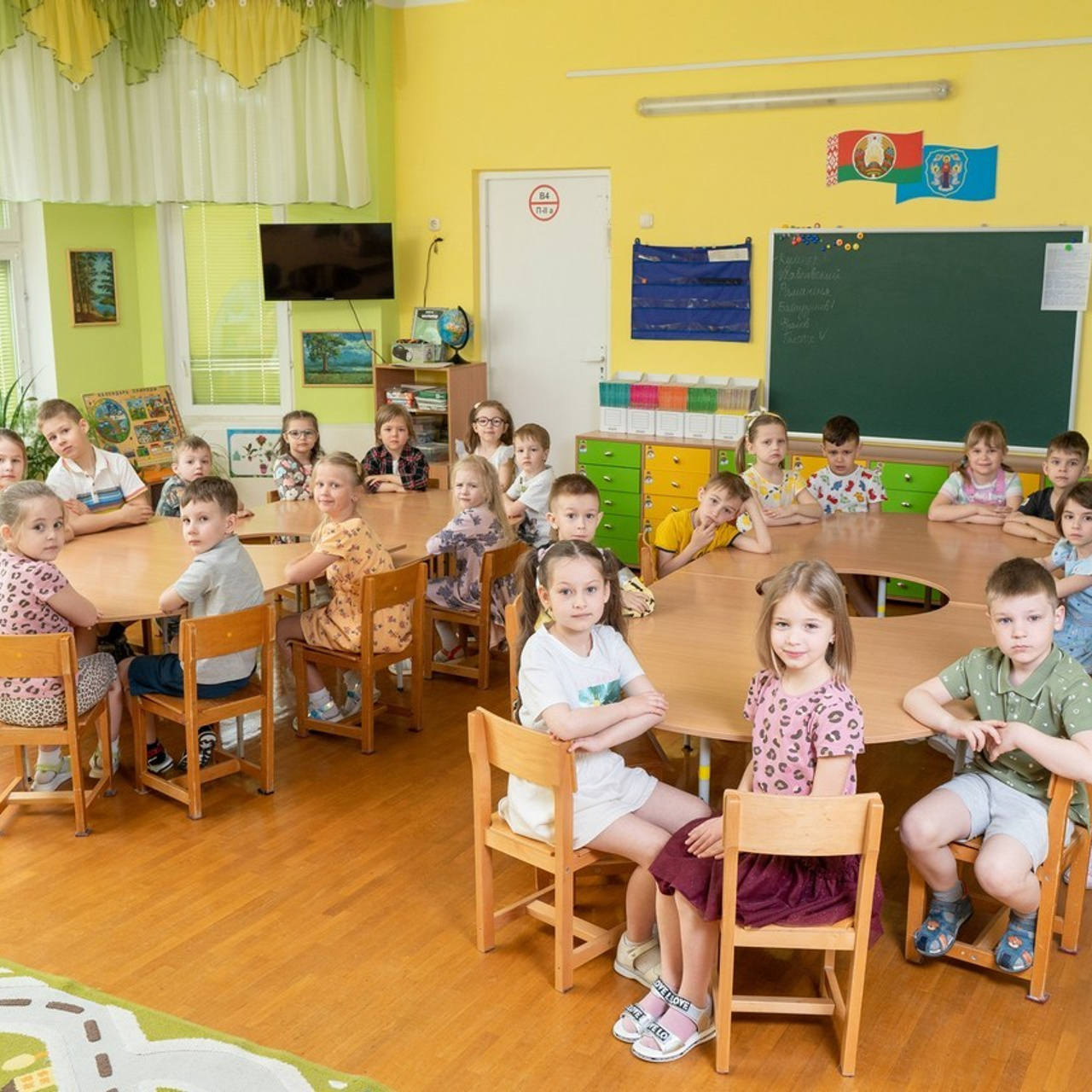 Отзывы vipusknik.by. Альбом на выпускной в детский сад. Выпускные альбомы для 4 класса. 9 и 11 класс