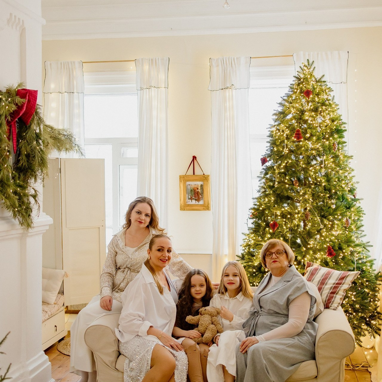 Отзывы. Фотограф Авилова Дарья ● Тюмень● Съемка больших семей ●Архив поколений