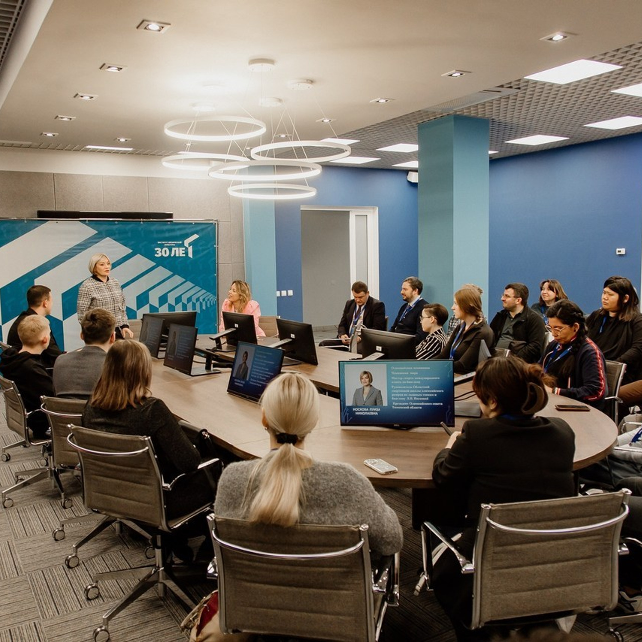 Отзывы. Фотограф Авилова Дарья ● Тюмень● Съемка больших семей ●Архив поколений