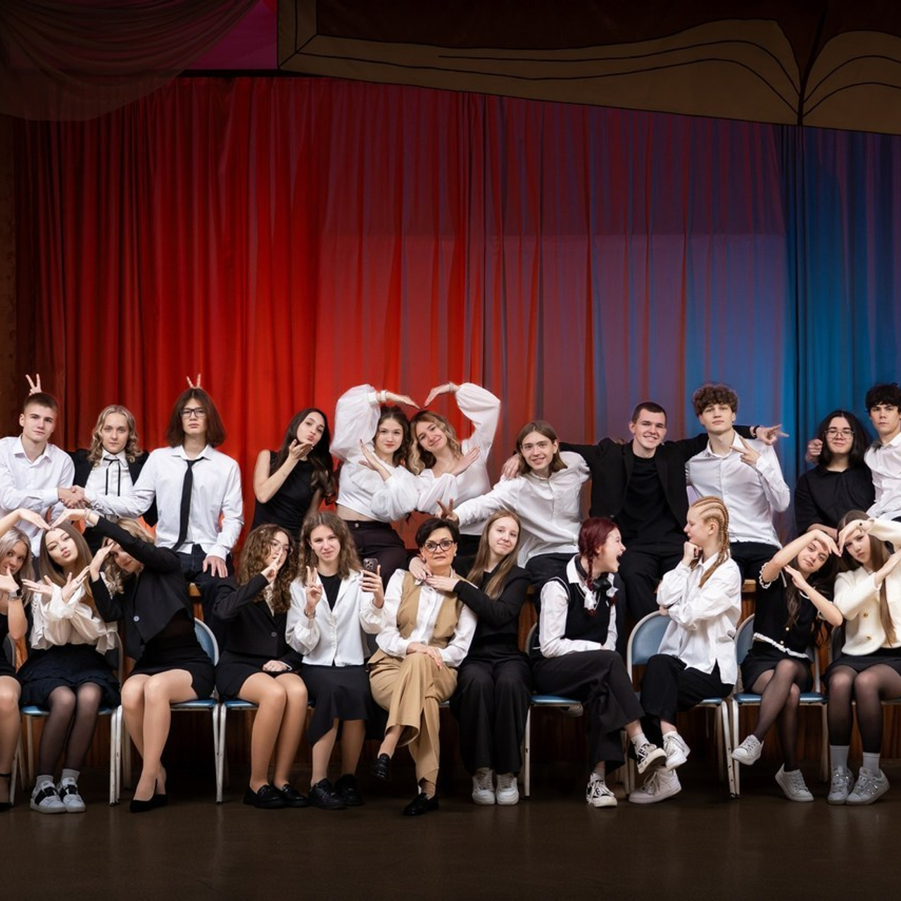 Отзывы. Выпускные альбомы Иваново / Роман Тихомиров