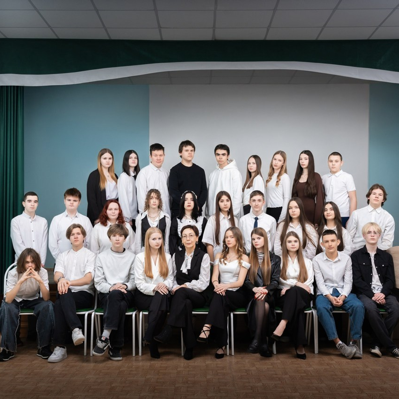 Отзывы. Выпускные альбомы Иваново / Роман Тихомиров