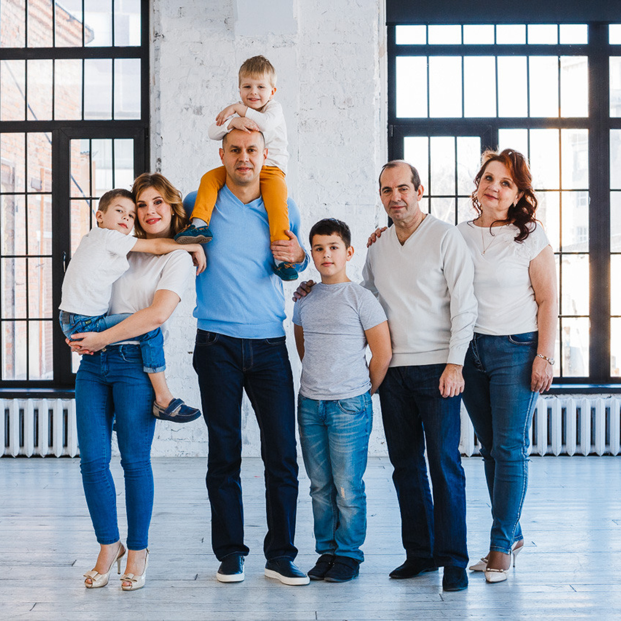 Константин, Валентина и их семья