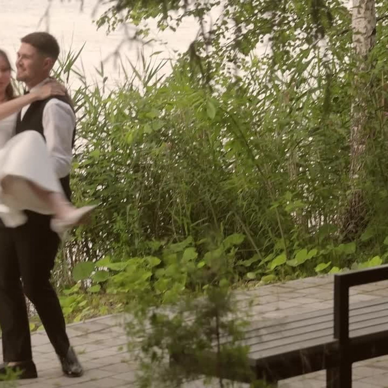 Свадебные фильмы. Кадры Искусства