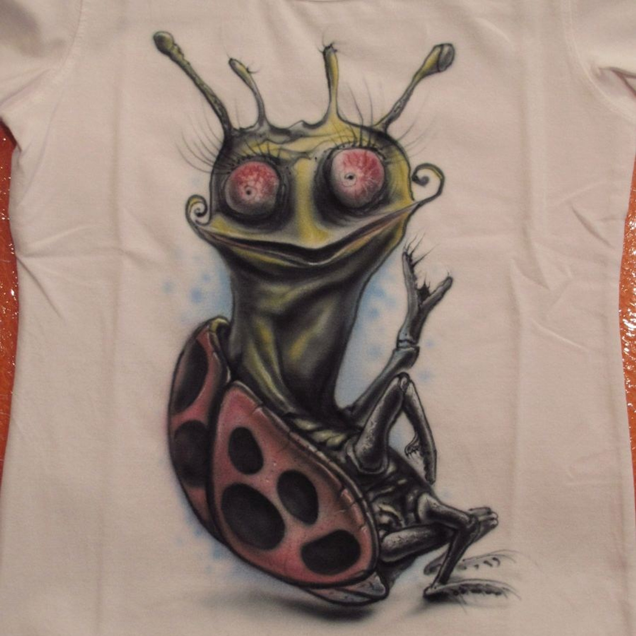 Рисунки на одежде. Helixart.ru