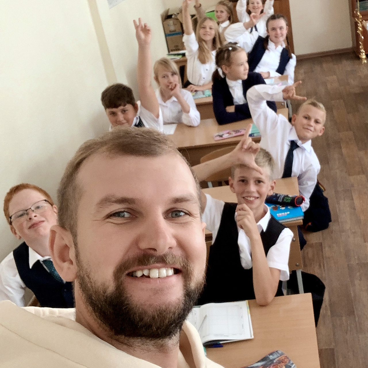 Школьные альбомы для младших классов в Перми