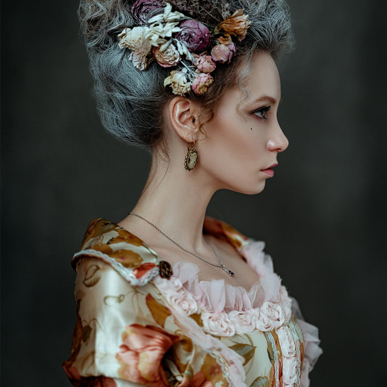 Девушки. Алексей Трифонов