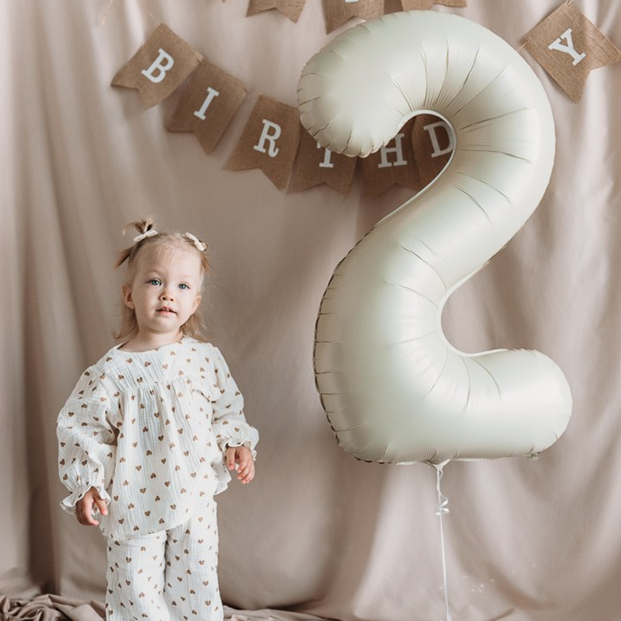 Еве 2 года. Студия Матур