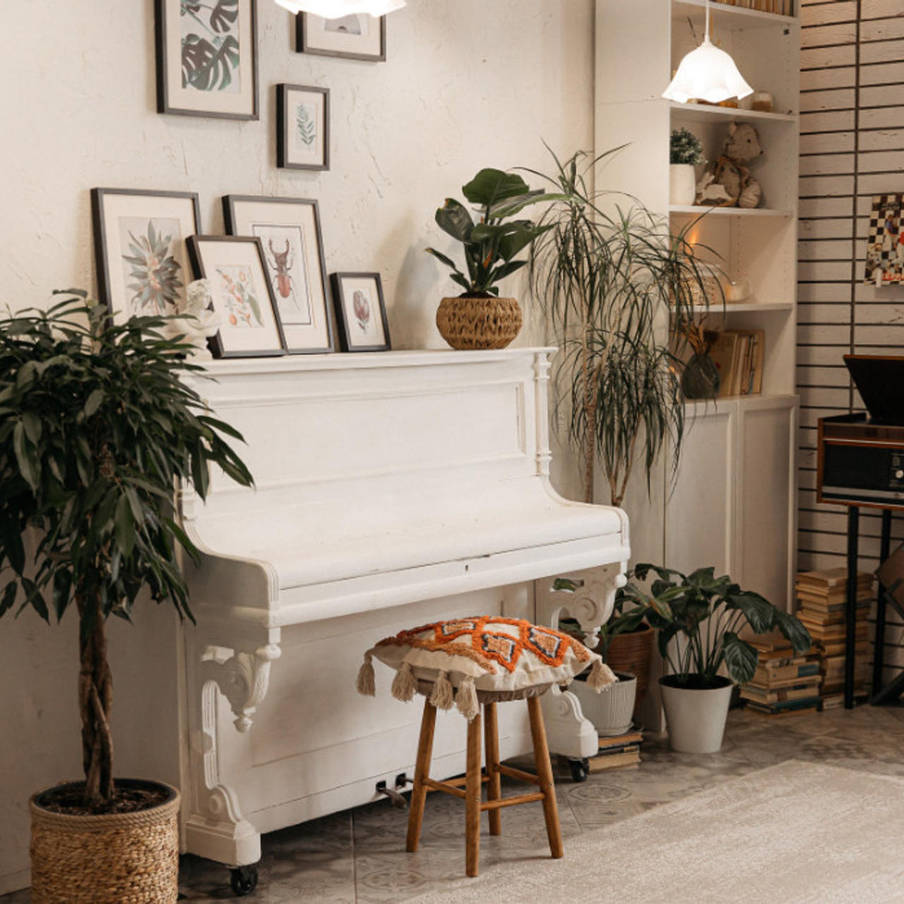 Интнрьер фотостудии. Выпускные альбомы в Туле, школьный фотограф Тула