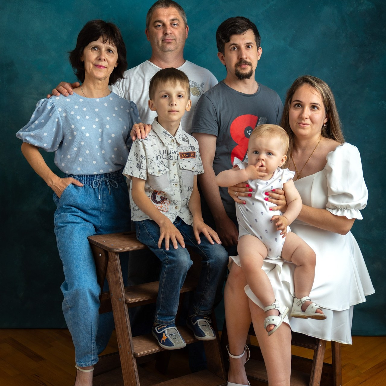 Отзывы о студии фотографов новорожденных и Церковных Таинств в Старом Осколе Юрия и Ольги Гильфаовых. Фотостудия для новорожденных в Старом Осколе Гильфановых Юрия и Ольги