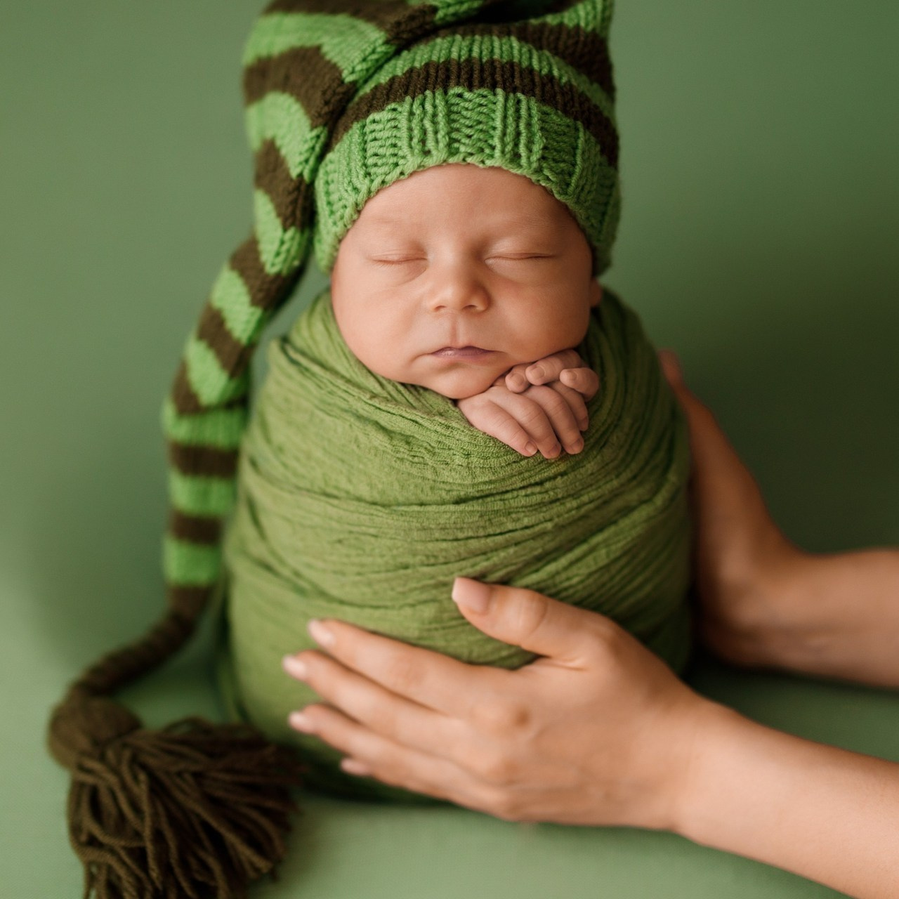 Отзывы о студии фотографов новорожденных и Церковных Таинств в Старом Осколе Юрия и Ольги Гильфаовых. Фотостудия для новорожденных в Старом Осколе Гильфановых Юрия и Ольги