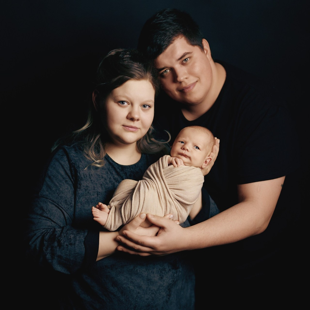 Отзывы о студии фотографов новорожденных и Церковных Таинств в Старом Осколе Юрия и Ольги Гильфаовых. Фотостудия для новорожденных в Старом Осколе Гильфановых Юрия и Ольги