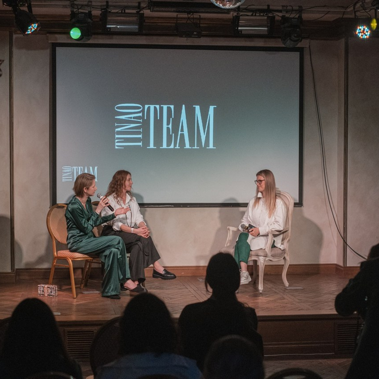 Александра ХаритоноваЧлен Союза Фотохудожников России. Портретный фотограф  www.fostorya.ru Познакомиться поближе. TINAOTEAM — комьюнити экспертов Новой Москвы, продюсерский центр, организация мероприятий ТТ