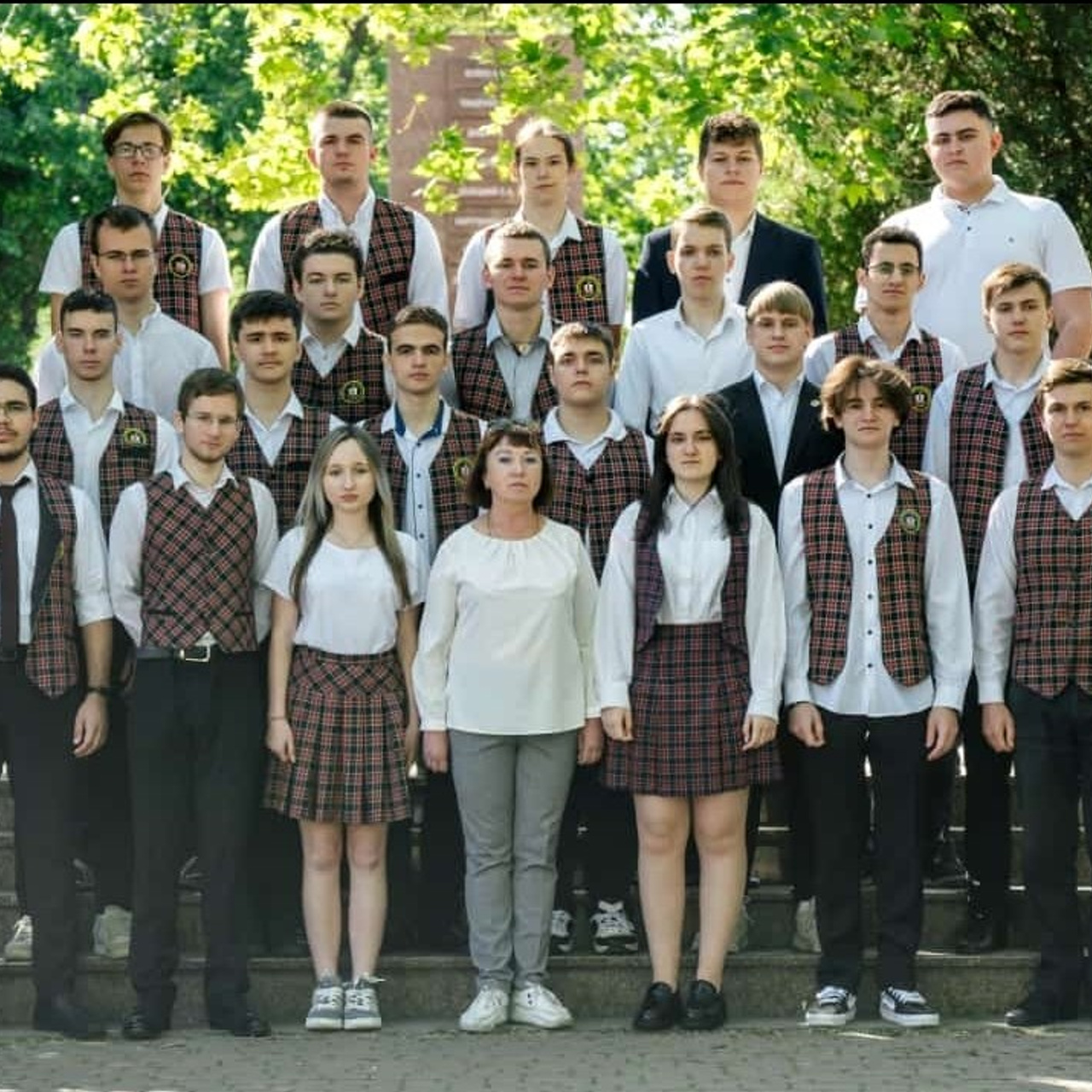 Отзывы. Выпускные альбомы, школьные фотосессии в городе Новороссийске