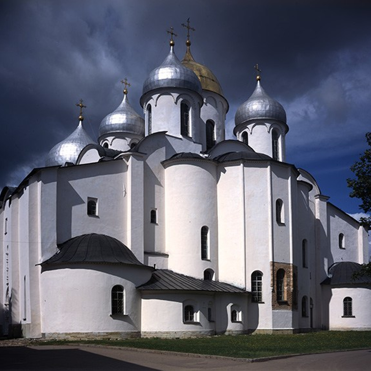 Великий Новгород и окрестности