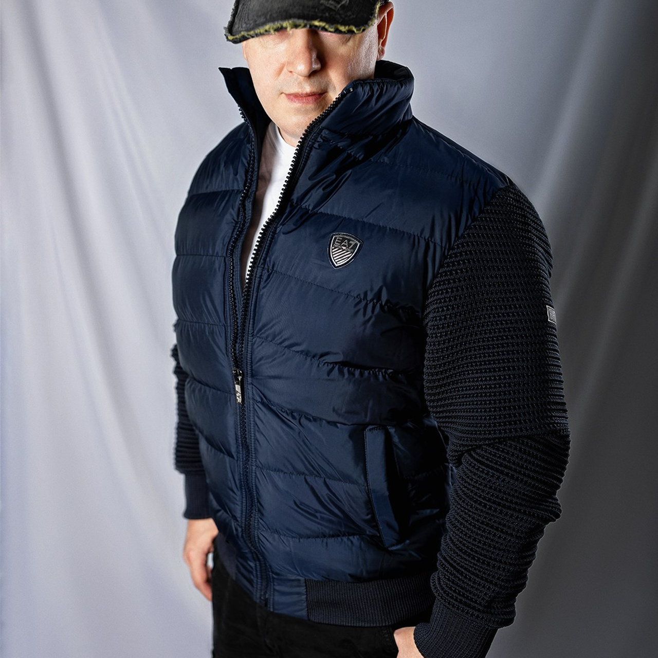 Куртка Armani. Виртуальный шоурум для стильных мужчин