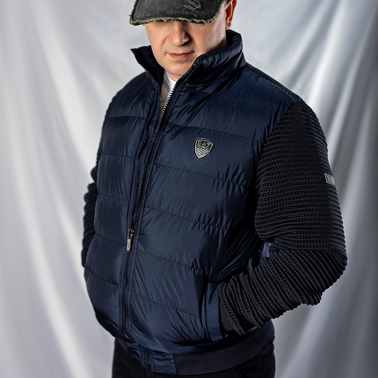 Куртка Armani. Виртуальный шоурум для стильных мужчин