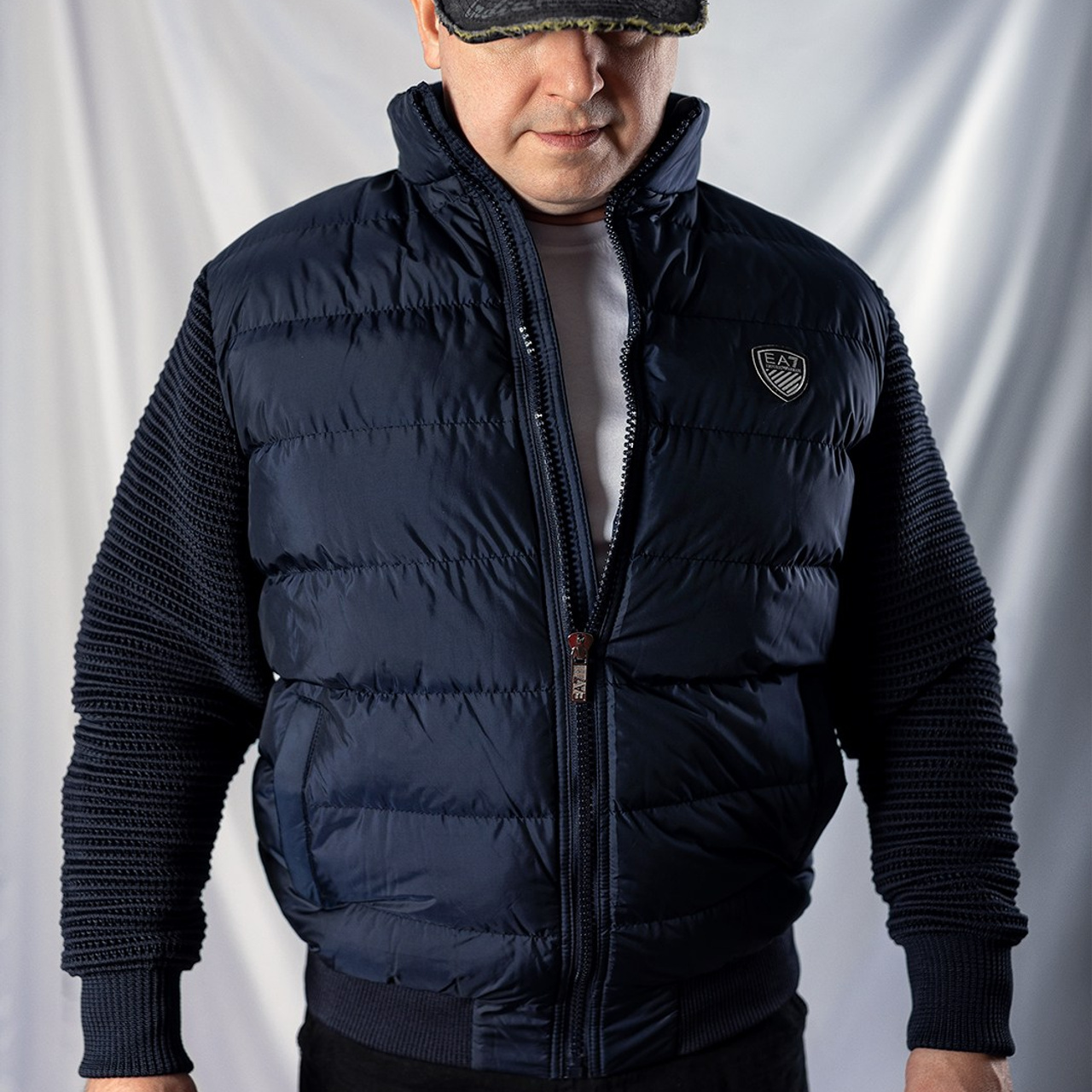 Куртка Armani. Виртуальный шоурум для стильных мужчин