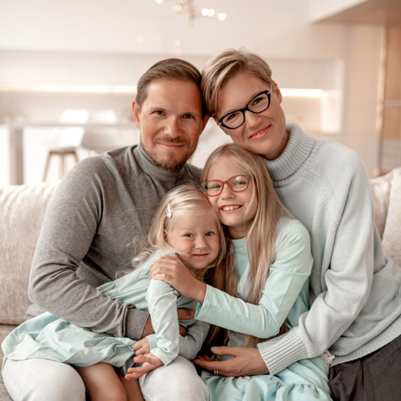 Даша, Вова, Саша и Ася