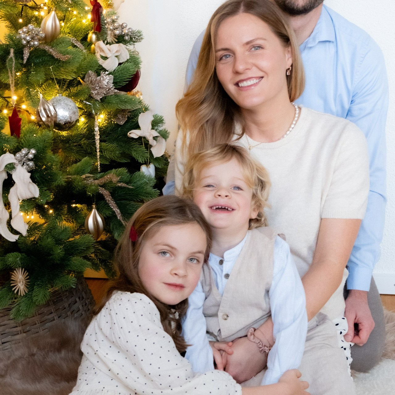 Feedback. Elena Harlaut Photographer